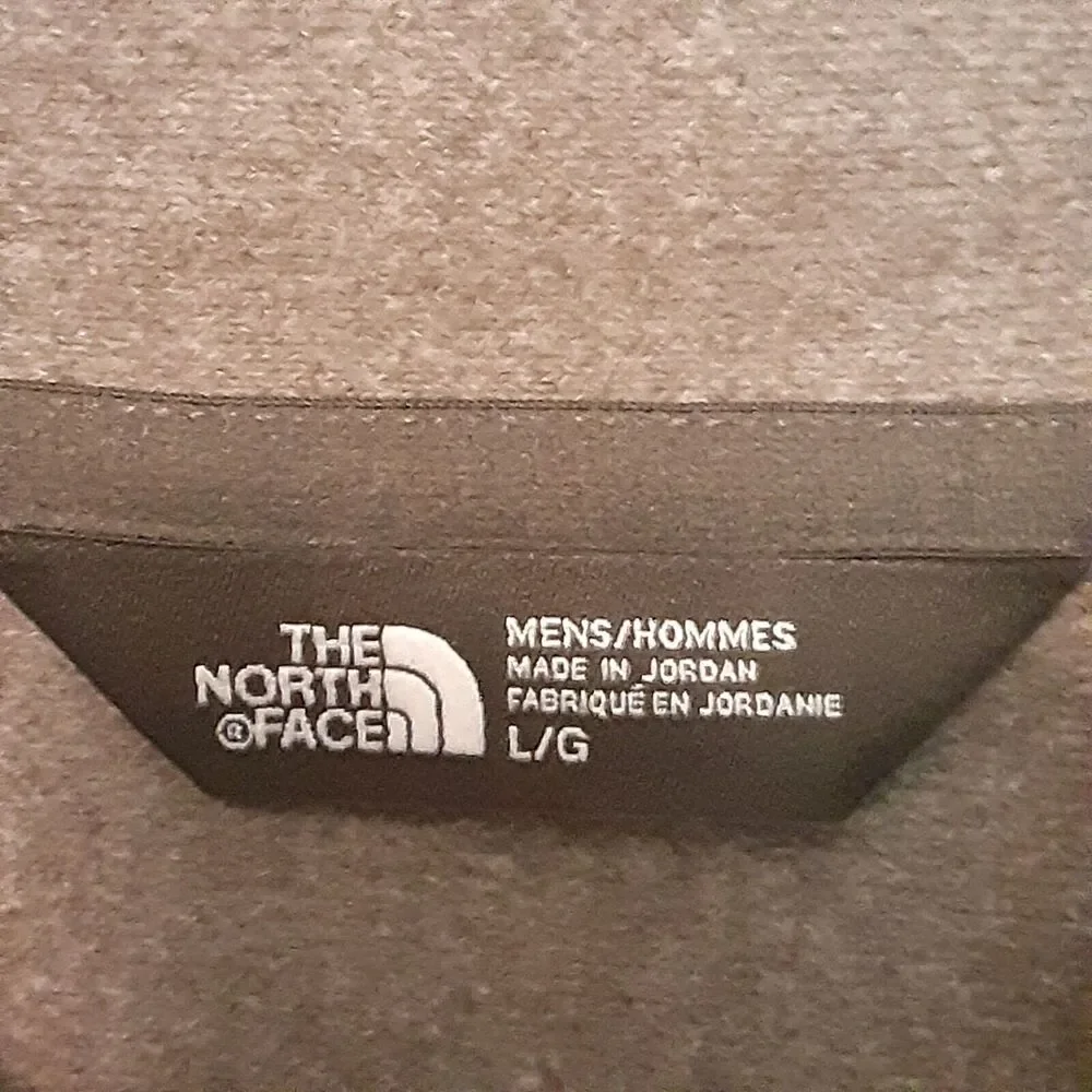 The North Face Adult Mens L Gray 1/4 Zip Long Sleeve Activewear Shirt